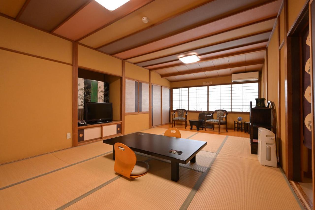 Hotel Akari No Yado Okabe à Shibukawa Extérieur photo